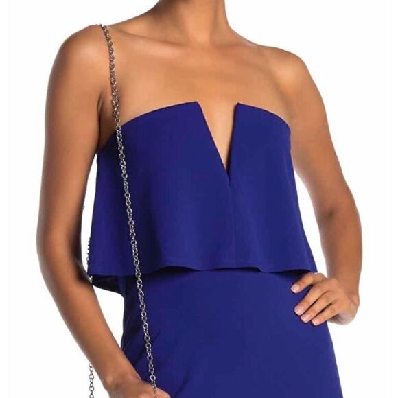 Bebe | Strapless V-Notch Crepe Jumpsuit | Blue - Picture 3 of 5